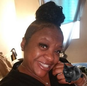 Meet your Posher, Ebony